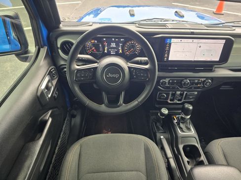 Used 2024 Jeep Wrangler Unlimited Sport AWD/4WD image 14
