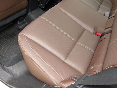 Used 2018 Subaru Forester 2.5i Touring w/ Popular Package #3B image 33