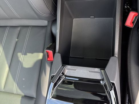 Used 2025 Audi A6 e-tron Premium Plus w/ Premium Plus image 22