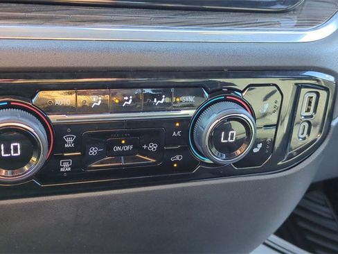 Used 2025 Chevrolet Silverado 1500 LT image 18