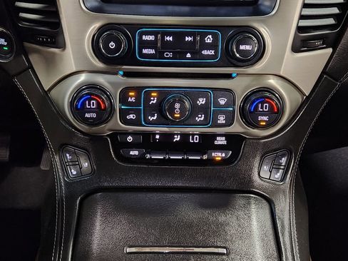 Used 2019 GMC Yukon Denali w/ Denali Ultimate Package image 38