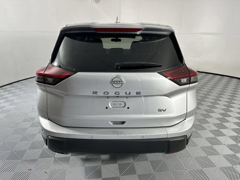 Used 2024 Nissan Rogue SV FWD image 7