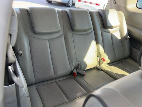 Used 2015 Nissan Quest SL image 22