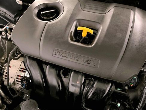 Certified 2024 Kia Forte LXS image 30