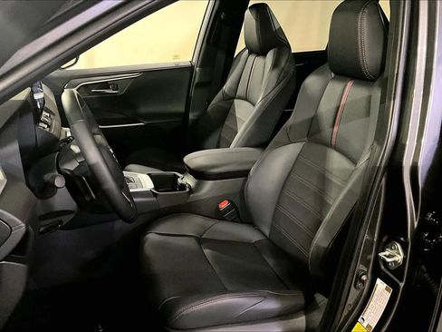 Used 2025 Toyota RAV4 XSE w/ Premium Package AWD/4WD image 10