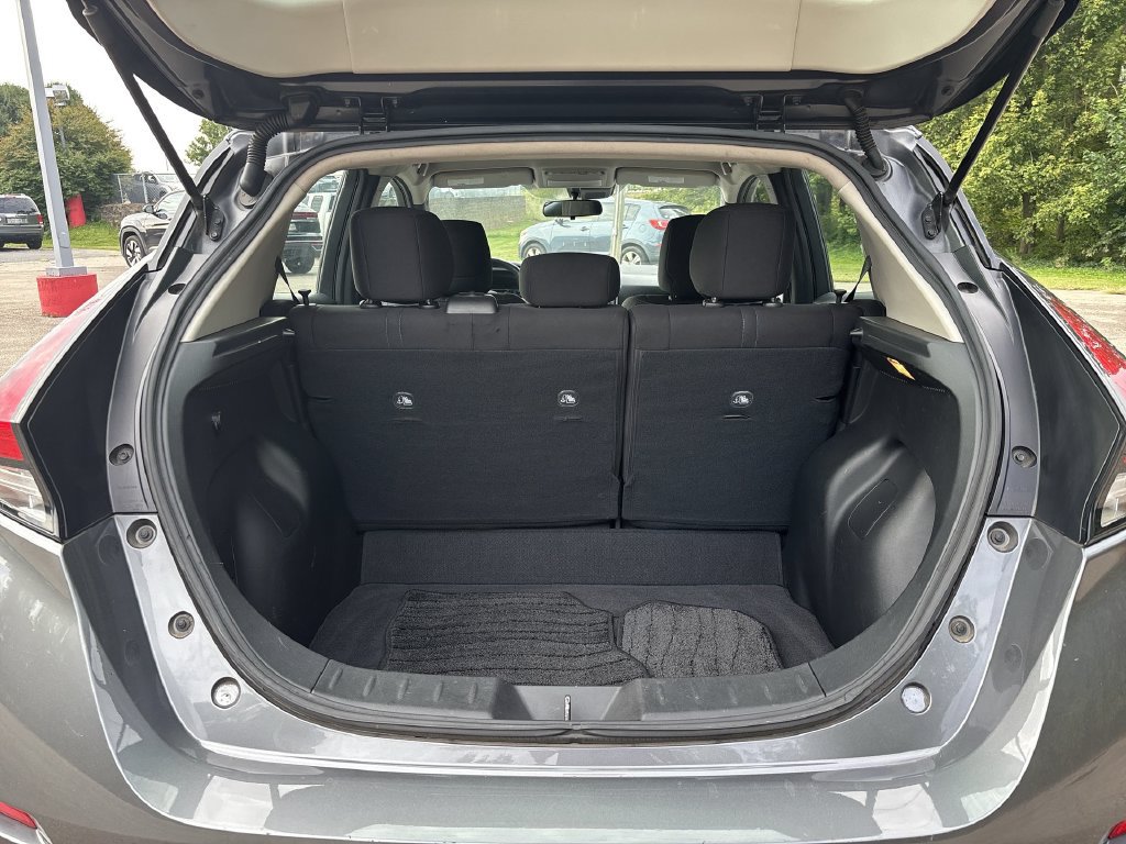 Certified 2022 Nissan Leaf S FWD image 16
