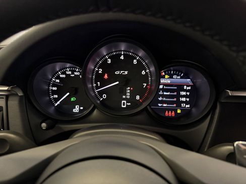 New 2026 Porsche Macan GTS image 21