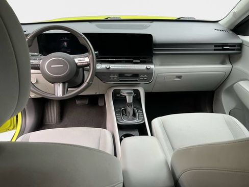 Used 2024 Hyundai Kona SEL FWD image 11