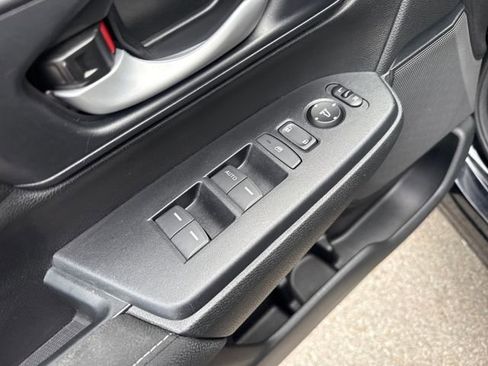 Used 2020 Honda CR-V LX image 10