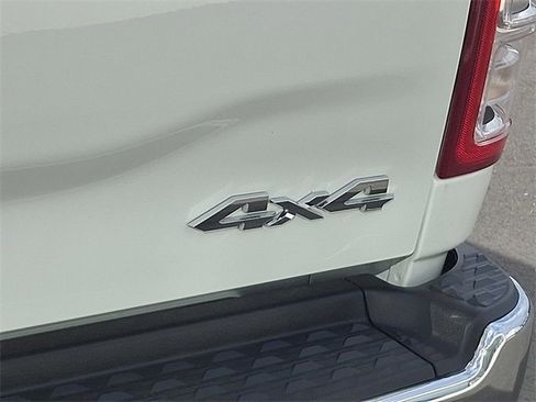 Used 2023 RAM 3500 Tradesman w/ Chrome Appearance Group image 33