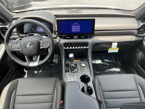Used 2026 Lexus IS 350 F Sport RWD image 15