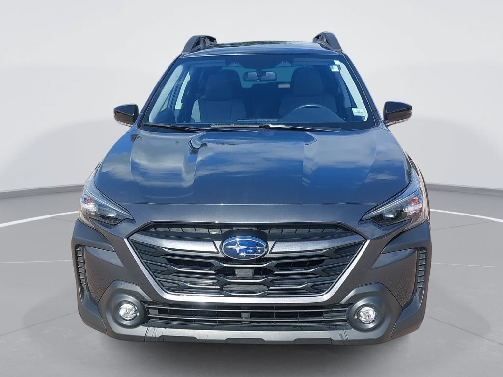 Used 2024 Subaru Outback Premium AWD/4WD image 2
