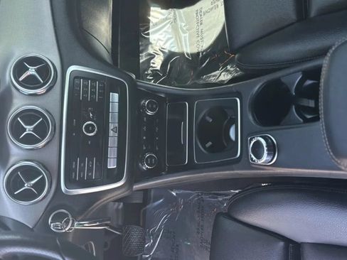 Used 2018 Mercedes-Benz GLA 250 image 13