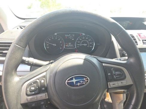 Used 2018 Subaru Forester 2.5i Premium AWD/4WD image 12