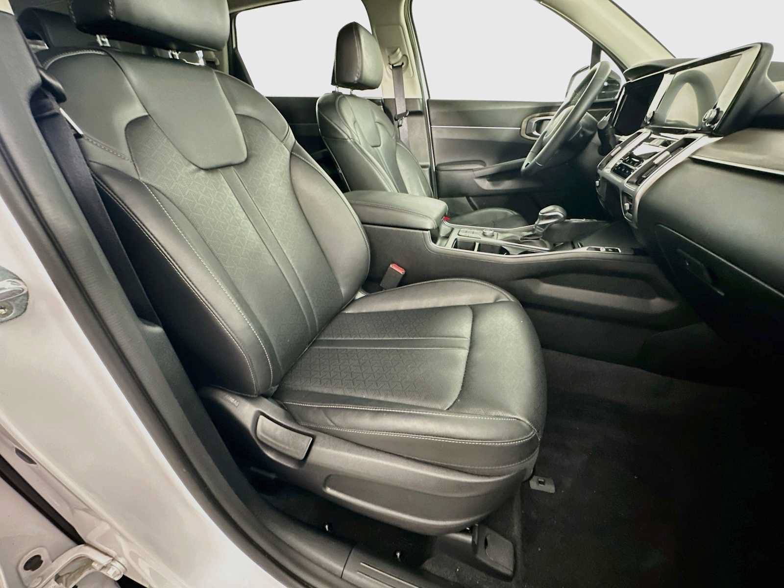 Used 2022 Kia Sorento S AWD/4WD image 27
