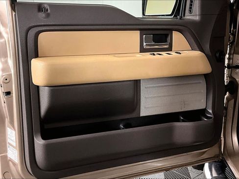 Used 2013 Ford F150 XLT w/ XLT Chrome Pkg image 22