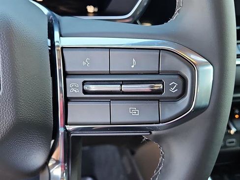 New 2026 GMC Canyon Elevation w/ Convenience Package image 19