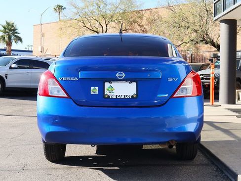 Used 2012 Nissan Versa SV image 11
