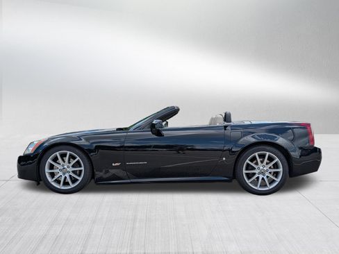 Used 2006 Cadillac XLR V RWD image 4