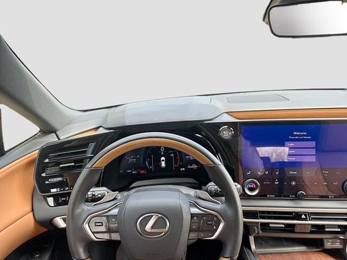 Used 2025 Lexus RX 350 Premium image 18