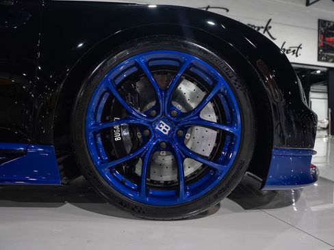 Used 2018 Bugatti Chiron image 45