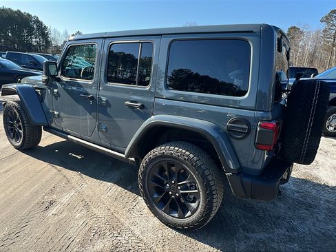 Used 2025 Jeep Wrangler Backcountry image 10