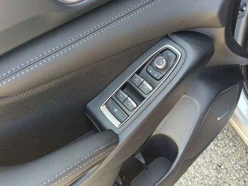 Used 2025 Subaru Ascent Limited image 13