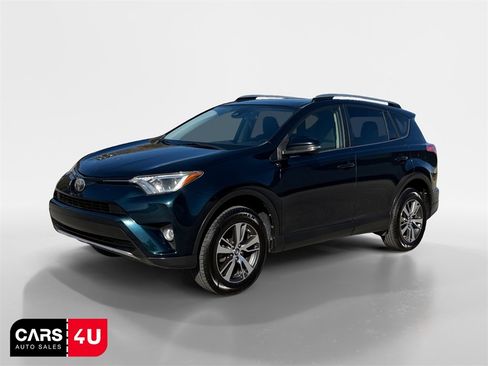 Used 2018 Toyota RAV4 XLE image 3