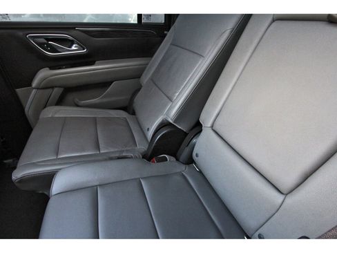 Used 2021 Chevrolet Suburban Z71 w/ Z71 Off-Road Package image 14