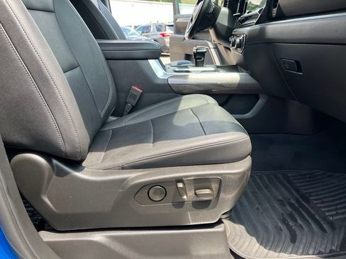 Used 2022 Chevrolet Silverado 1500 LTZ w/ LTZ Convenience Package II AWD/4WD image 36