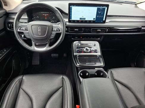 Certified 2023 Lincoln Nautilus AWD w/ Premium Package image 11