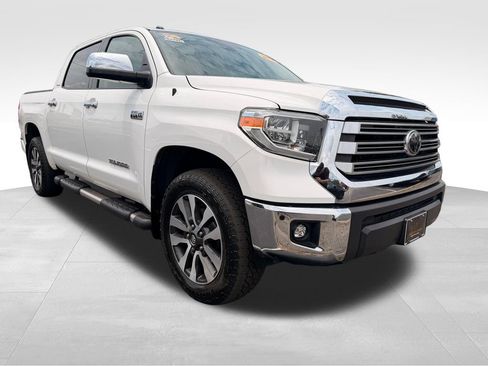 Used 2018 Toyota Tundra Limited w/ Limited Premium Package AWD/4WD image 7
