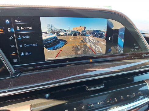 Used 2021 Cadillac Escalade ESV Sport Platinum image 32