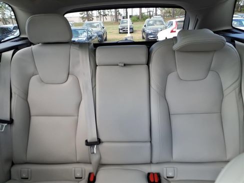 New 2026 Volvo XC60 B5 Ultra w/ Protection Package Premier AWD/4WD image 19