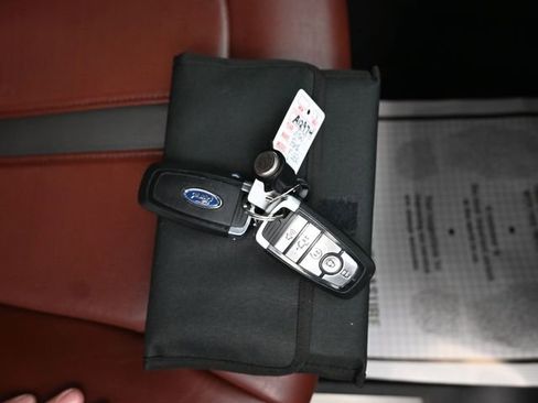 Used 2021 Ford F350 Platinum image 10