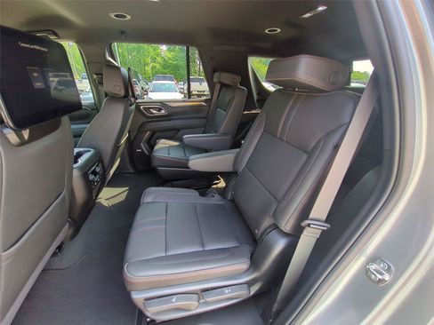 Used 2024 Chevrolet Tahoe RST w/ Luxury Package AWD/4WD image 29
