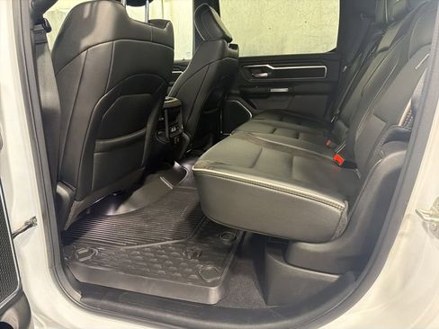 Used 2025 RAM 1500 Laramie w/ Sport Appearance Package AWD/4WD image 19