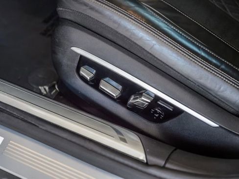 Used 2016 BMW 740i RWD image 39