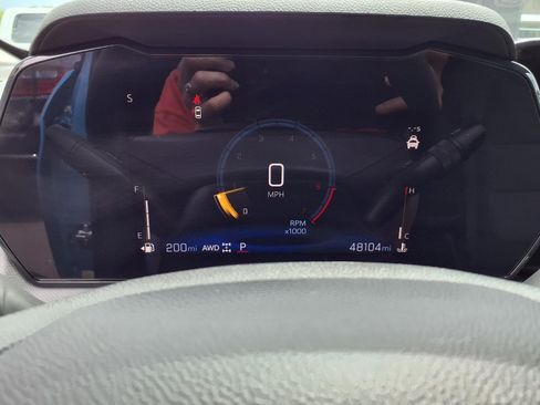 Used 2025 Chevrolet TrailBlazer LT AWD/4WD image 15