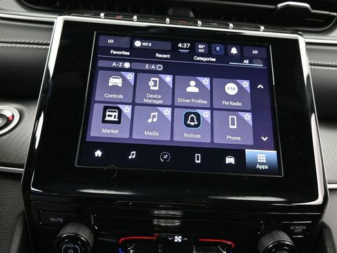 Used 2024 Jeep Grand Cherokee Laredo X image 23