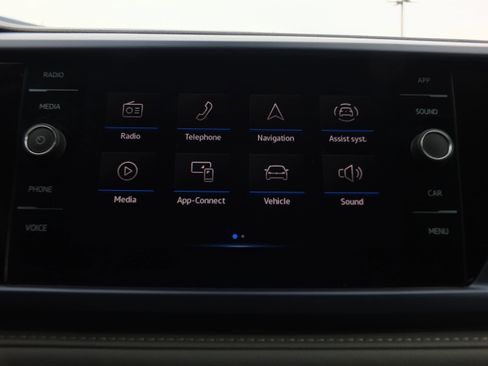 Used 2024 Volkswagen Taos SE image 27