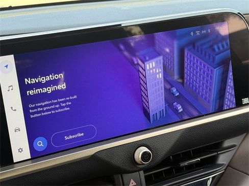 Used 2023 Toyota Crown Limited image 19