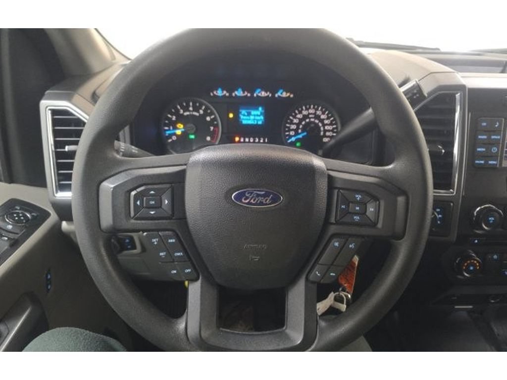 Used 2016 Ford F150 XLT AWD/4WD image 8
