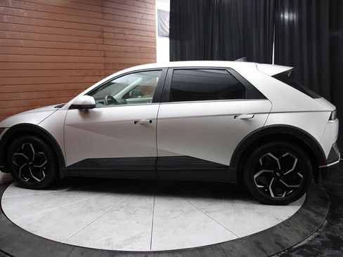 Used 2023 Hyundai Ioniq 5 SEL image 9