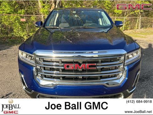 Used 2023 GMC Acadia SLE w/ Driver Convenience Package image 1