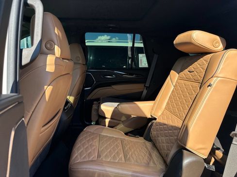 Used 2021 Cadillac Escalade Sport w/ Driver Assist Tech Package RWD image 12