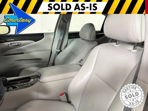 Used 2010 Lexus LS 460 AWD image 17