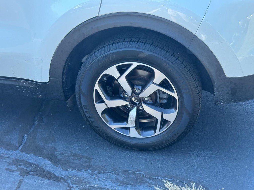 Used 2021 Kia Sportage LX AWD/4WD image 9