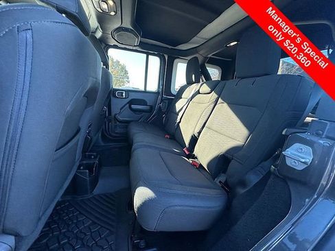Used 2020 Jeep Wrangler Unlimited Sport image 17