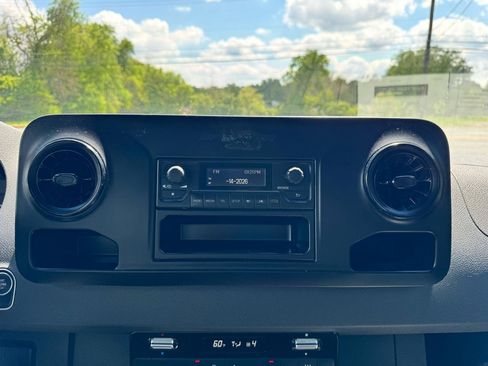 Used 2019 Mercedes-Benz Sprinter 2500 image 22